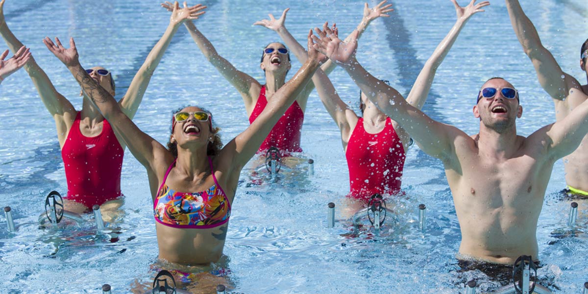 Le sport en piscine dispose d'une multitude de bienfaits pour prendre soin de sa santé.