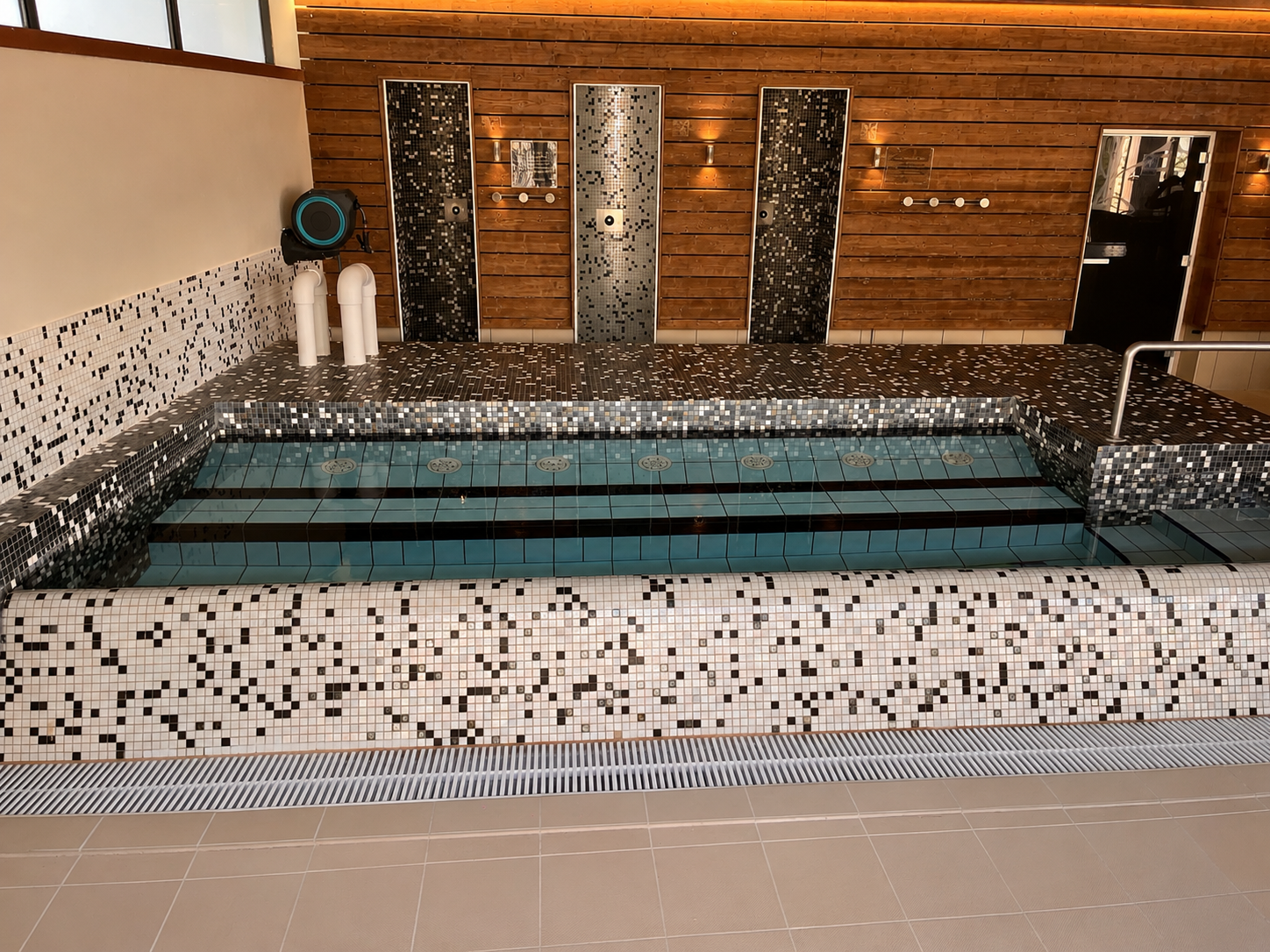 Jacuzzi