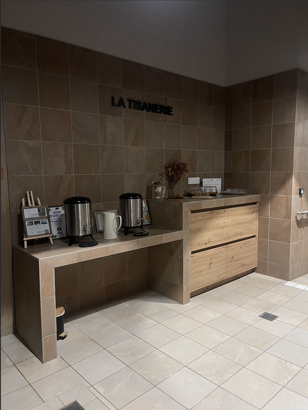 La Tisanerie La Tisanerie