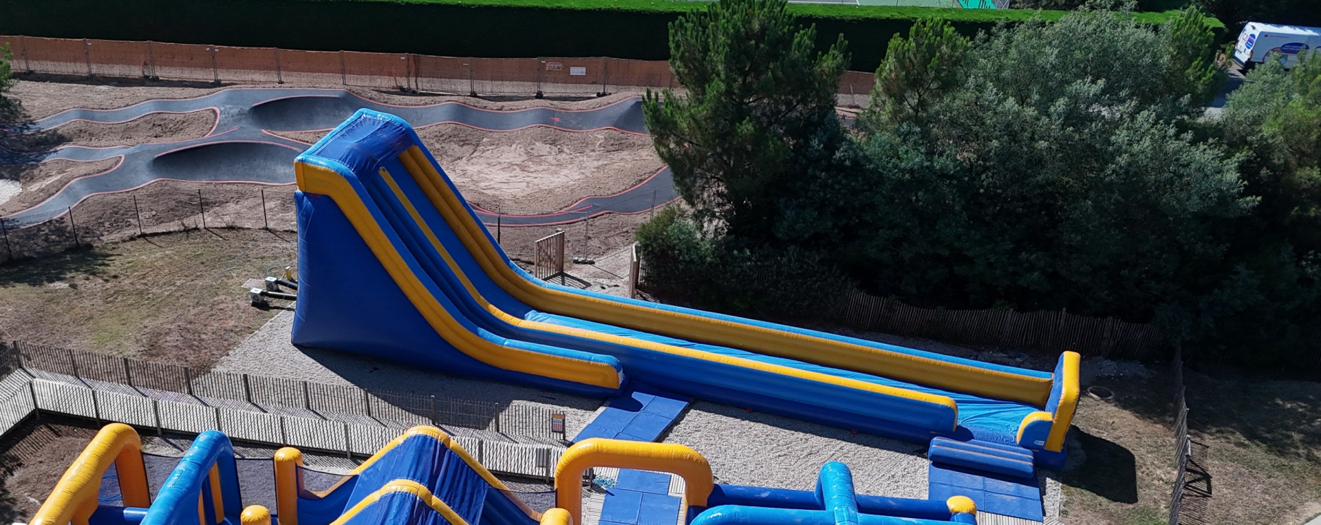 L'Aquaslide est arrivé !* L'Aquaslide est arrivé !*
